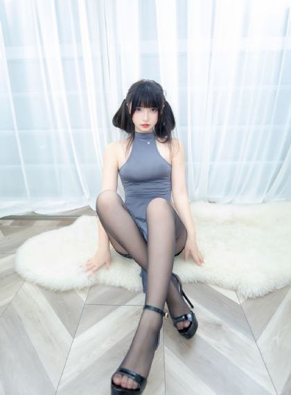 老师乖乖扒开裙子在线观看_BD电影在线观看