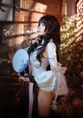 漂亮的岳母电影_4K手机在线看